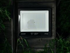 200 W LED PROJEKTÖR